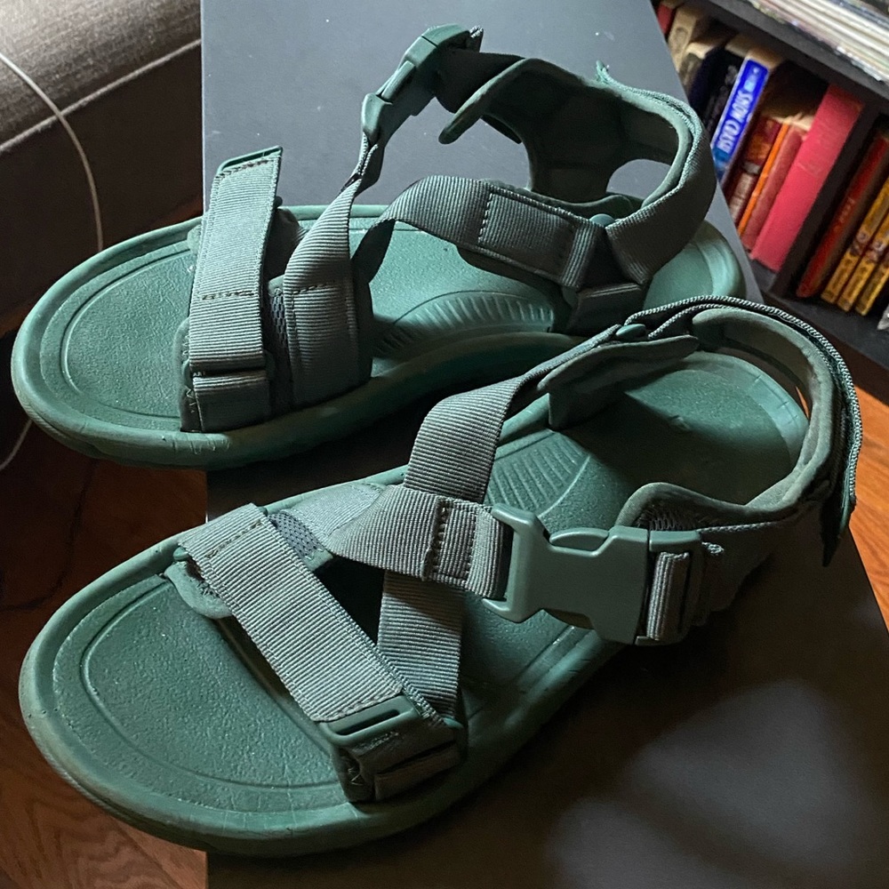Teva Unisex Hurricane Verge Sandals